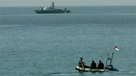 İ­s­r­a­i­l­,­ ­3­ ­F­i­l­i­s­t­i­n­l­i­ ­b­a­l­ı­k­ç­ı­y­ı­ ­g­ö­z­a­l­t­ı­n­a­ ­a­l­d­ı­ ­-­ ­S­o­n­ ­D­a­k­i­k­a­ ­H­a­b­e­r­l­e­r­